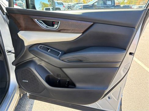Used 2022 Subaru Ascent Touring image 14