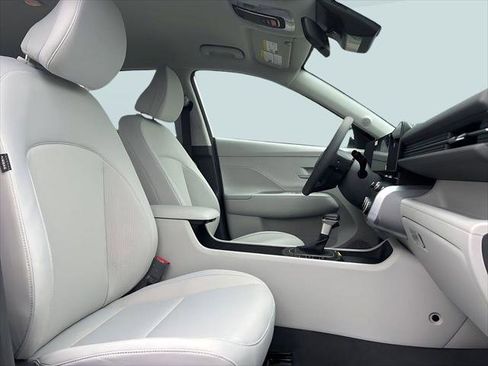 New 2026 Hyundai Kona SE image 11