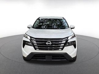 Used 2025 Nissan Rogue SV FWD video 2