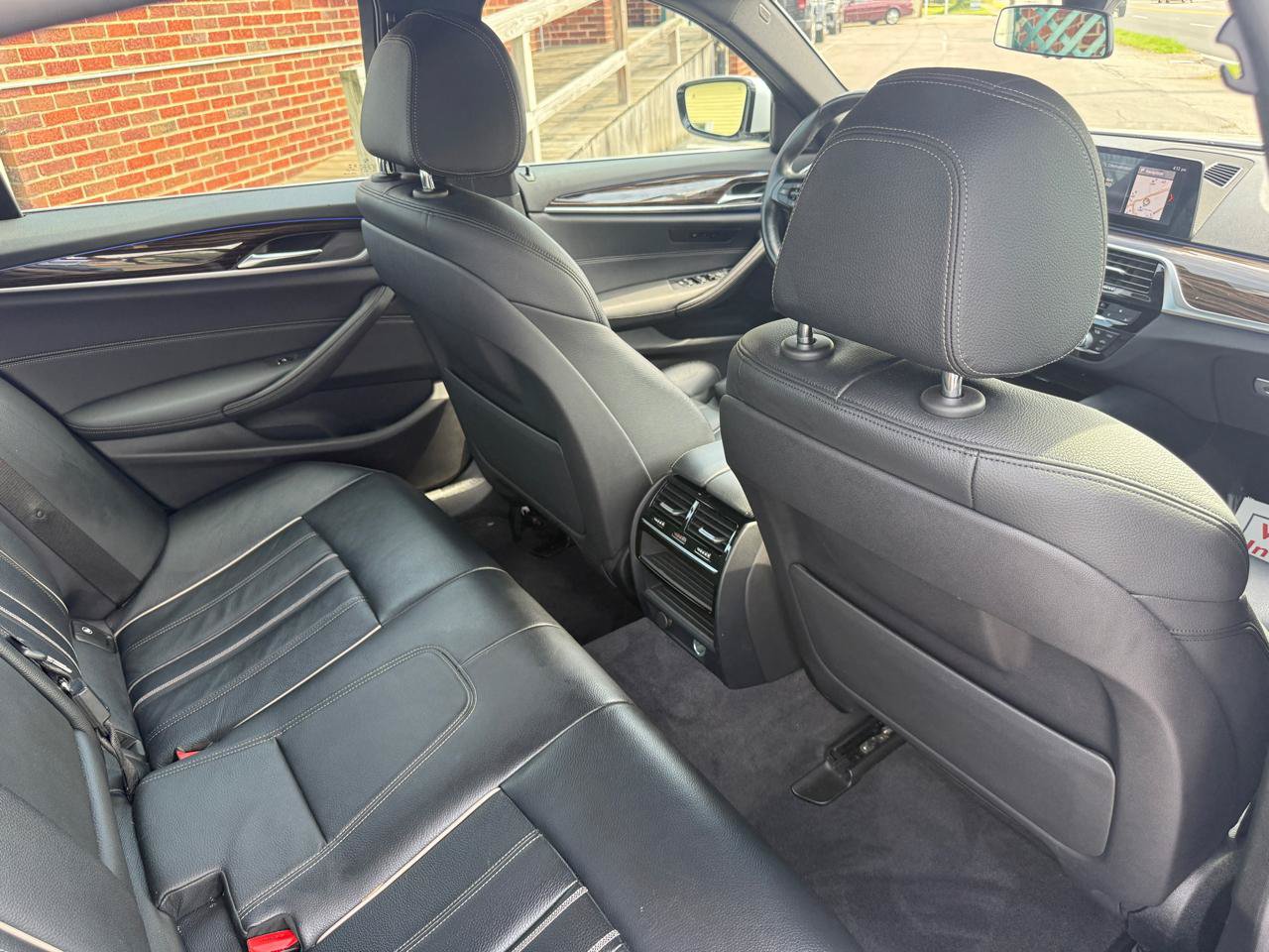 Used 2019 BMW 530e w/ Convenience Package RWD image 41