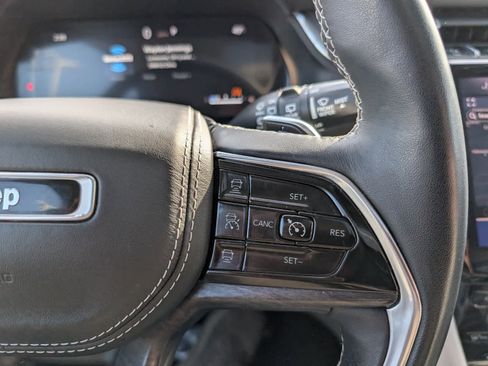 Used 2021 Jeep Grand Cherokee L Overland w/ Luxury Tech Group IV image 25