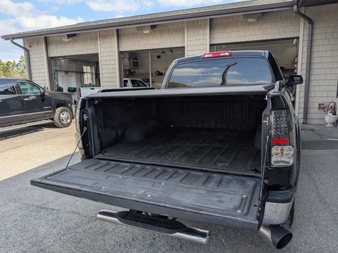 Used 2013 Toyota Tundra 4x4 CrewMax w/ TRD Off-Road Pkg image 22
