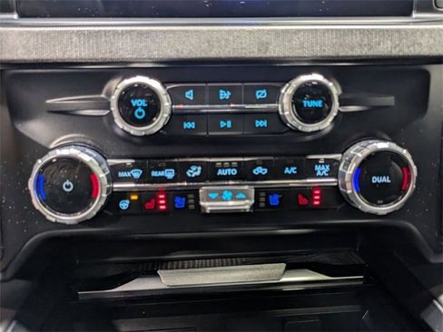 Used 2023 Ford F250 Platinum w/ FX4 Off-Road Package image 20