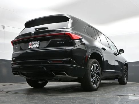 Used 2025 Buick Enclave Sport Touring AWD/4WD image 41