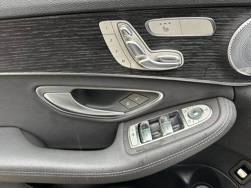 Used 2021 Mercedes-Benz C 300 Sedan image 11