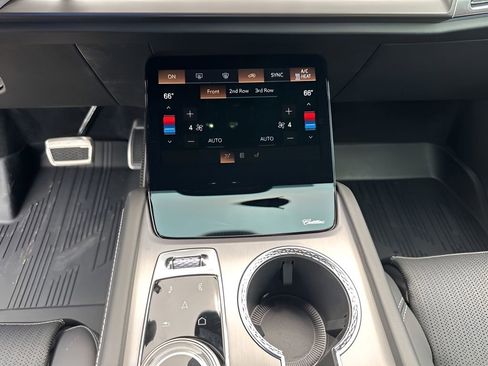 New 2026 Cadillac Vistiq Luxury w/ LPO, Floor Liner Package image 36