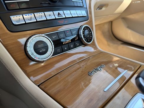 Used 2018 Mercedes-Benz SL 450 image 43