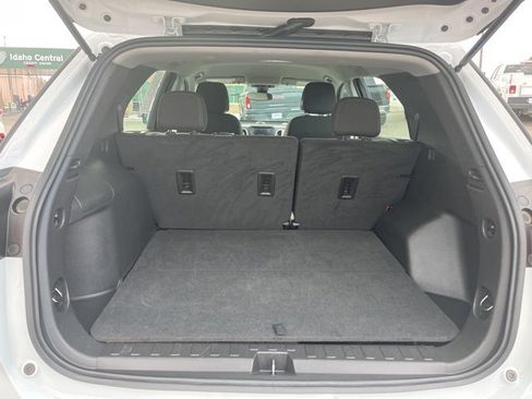 Used 2024 Chevrolet Equinox LS image 34