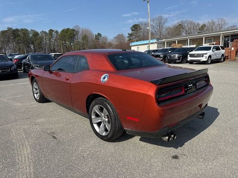 Used 2021 Dodge Challenger SXT image 3
