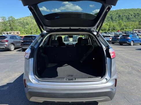 Used 2022 Ford Edge SEL w/ Convenience Package AWD/4WD image 6
