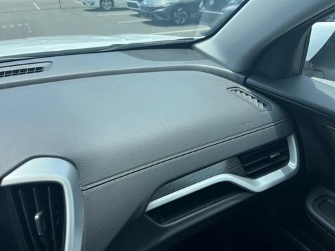 Used 2024 GMC Terrain SLT AWD/4WD image 36