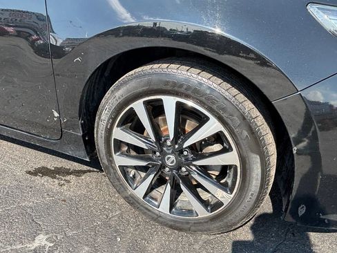 Used 2018 Nissan Altima 2.5 SV FWD image 25