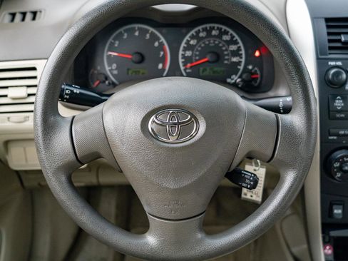 Used 2009 Toyota Corolla LE image 18