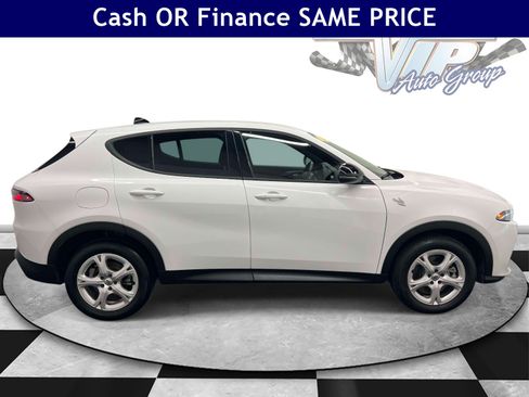 Used 2025 Dodge Hornet GT w/ Cold Weather Group AWD/4WD image 5