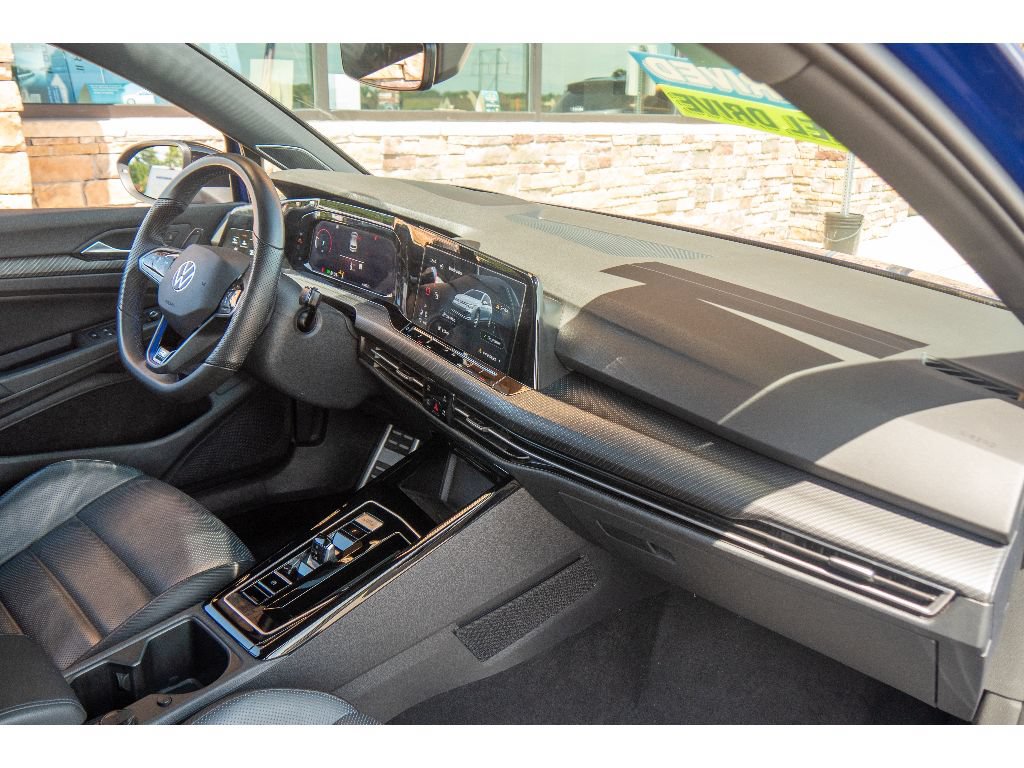 Used 2024 Volkswagen Golf R AWD/4WD image 14