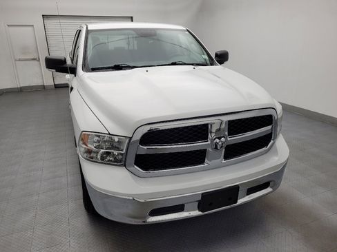 Used 2019 RAM 1500 Classic SLT w/ Luxury Group image 14