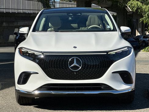 Used 2023 Mercedes-Benz EQS 450+ SUV image 5