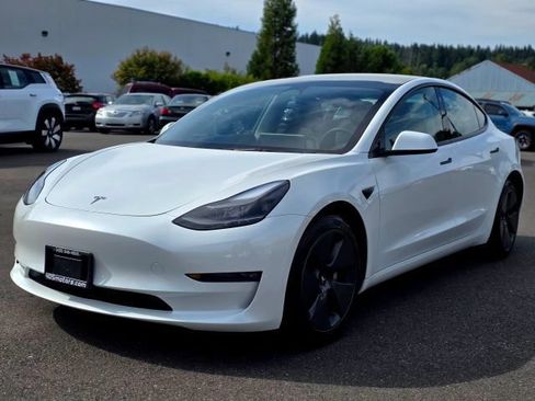 Used 2023 Tesla Model 3 Long Range AWD/4WD image 4
