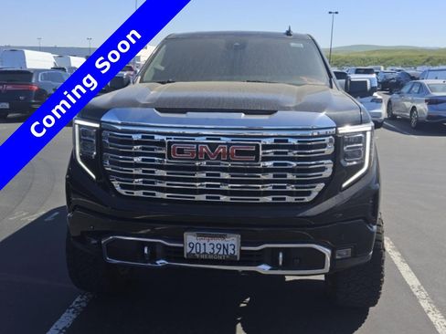 Used 2022 GMC Sierra 1500 Denali AWD/4WD image 11