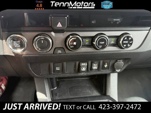 Used 2018 Toyota Tacoma TRD Off-Road AWD/4WD image 21