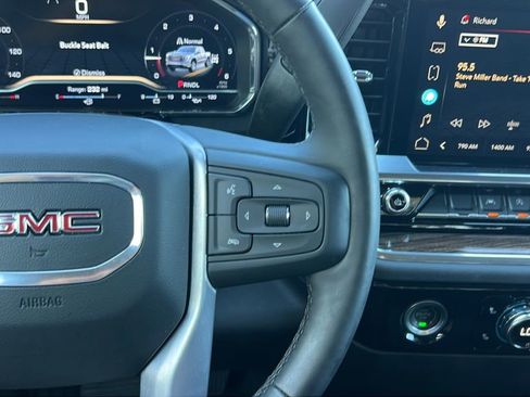 Used 2023 GMC Sierra 1500 Elevation image 26