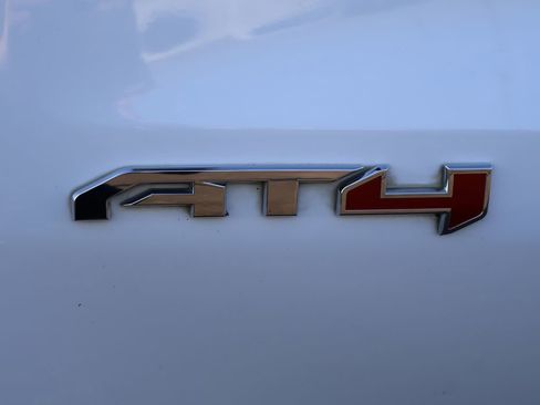 Used 2020 GMC Sierra 1500 AT4 w/ AT4 Preferred Package image 4