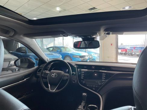 Used 2019 Toyota Camry XSE image 26