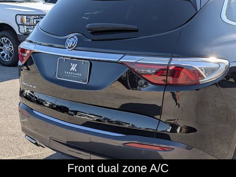 Used 2023 Buick Enclave Essence w/ Experience Buick Package FWD image 7