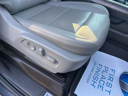 Used 2023 GMC Sierra 1500 SLT w/ SLT Premium Package image 40