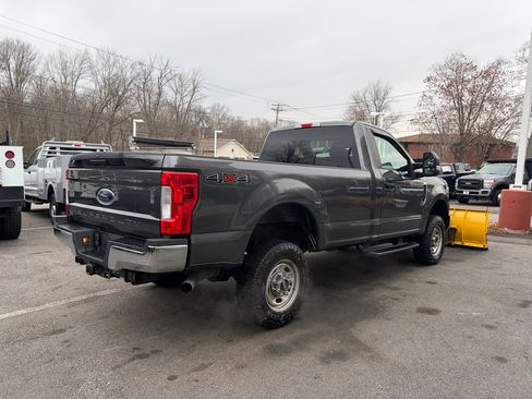 Used 2018 Ford F250 XL w/ Power Equipment Group image 7