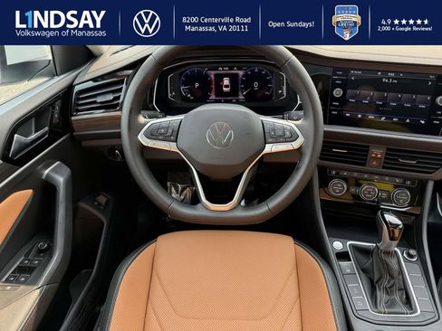 Used 2024 Volkswagen Jetta SEL image 13