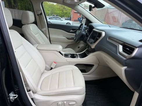 Used 2021 GMC Acadia Denali w/ Denali Ultimate Package AWD/4WD image 26