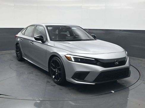 Used 2024 Honda Civic Sport image 2