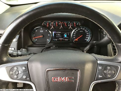 Used 2018 GMC Yukon XL SLT image 8