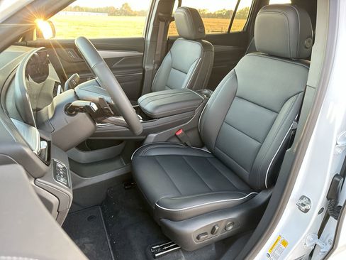 New 2026 Buick Enclave Preferred image 11