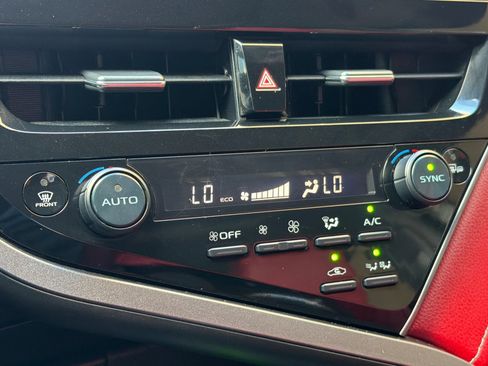 Used 2022 Toyota Camry XSE w/ Navigation Upgrade Package image 20