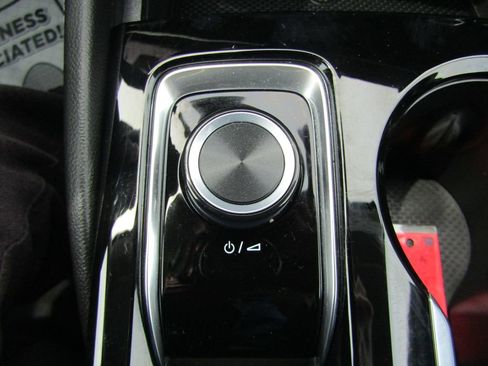 Used 2024 Buick Envision Preferred AWD/4WD image 36
