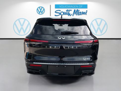 Used 2023 INFINITI QX60 Luxe w/ Performance Audio Package FWD image 6
