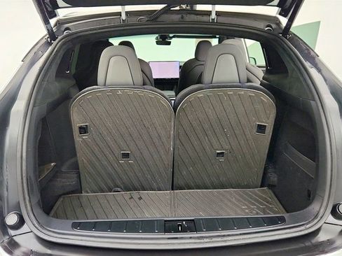 Used 2024 Tesla Model X image 30