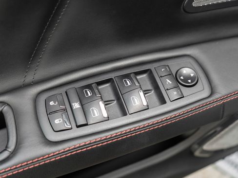 Used 2021 Maserati Quattroporte Trofeo image 11