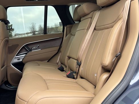New 2026 Land Rover Range Rover SE image 11