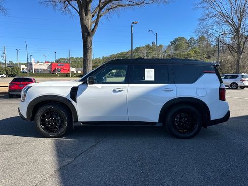 Used 2025 Nissan Armada PRO-4X w/ Pro-4X Premium Package image 4