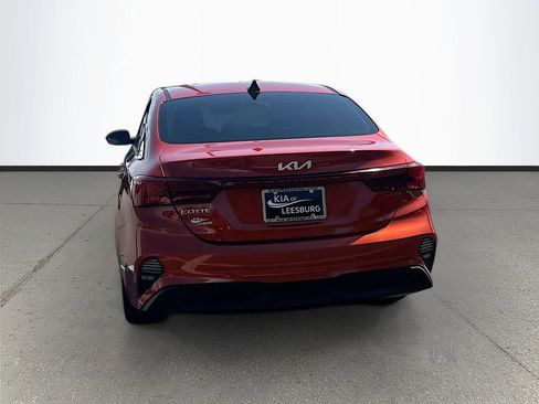 Certified 2022 Kia Forte LXS FWD image 6