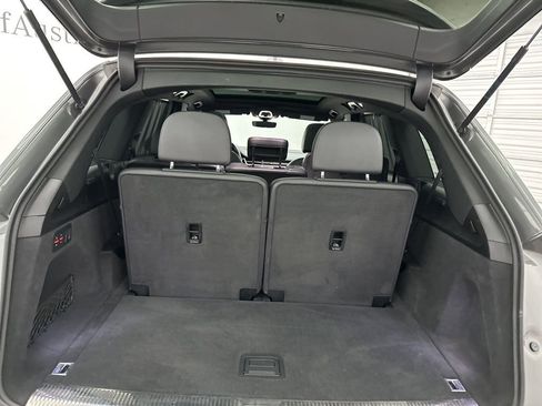 Used 2017 Audi Q7 3.0T Prestige image 28