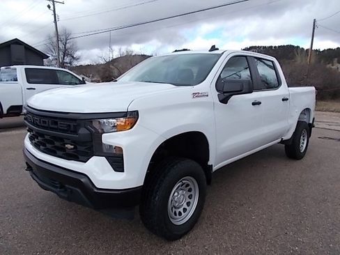 Used 2024 Chevrolet Silverado 1500 W/T w/ Z71 Off-Road Package image 1