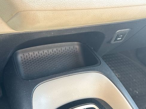 Used 2024 Toyota Corolla LE FWD image 24