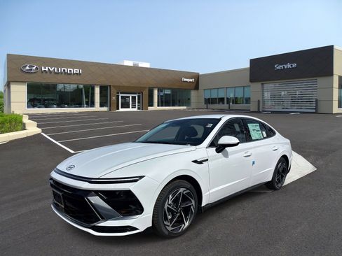 New 2026 Hyundai Sonata SEL FWD image 1