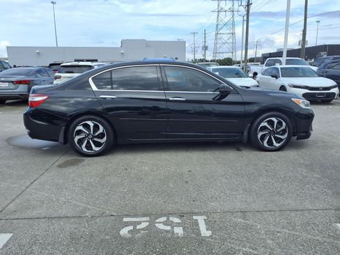Used 2016 Honda Accord EX-L image 26