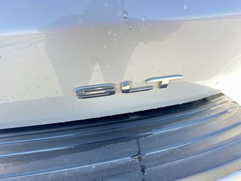 Used 2023 GMC Yukon XL SLT AWD/4WD image 33