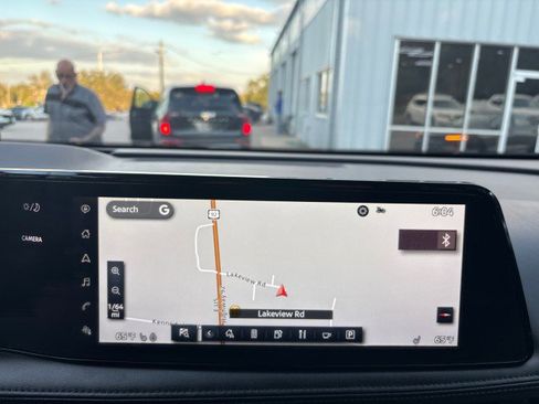 Used 2024 Nissan Ariya FWD image 21